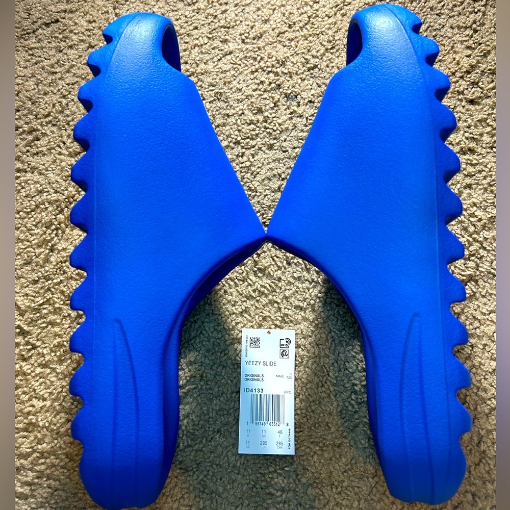 Adidas Yeezy Slides Azure - NEGOTIABLE - BRAND NEW